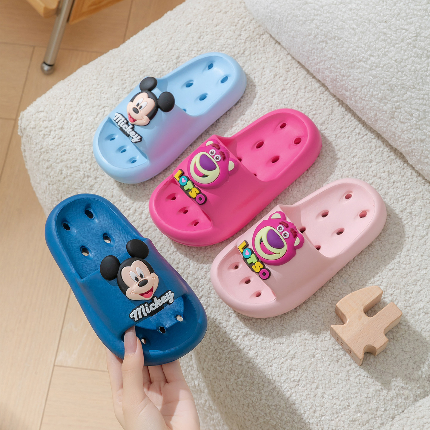 迪士尼儿童浴室拖鞋男童夏季室内居家漏水防滑洗澡亲子凉拖鞋女童