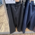 09 Black