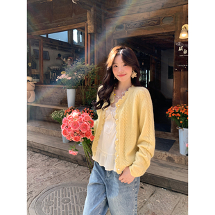 Even一雯【秋日暖阳】韩系高智感暖黄色显白温柔法式甜美珍珠毛衣