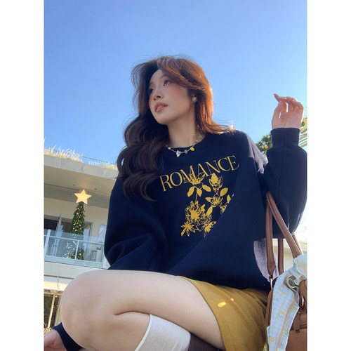 Even一雯【落日橙花】韩系高智复古日常通勤圆领藏青加绒套头卫衣