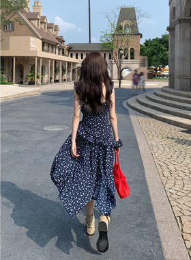 清仓Even一雯【时海序章】韩系高智感不规则百搭高腰荷叶边连衣裙