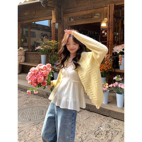 Even一雯【京都甜梦】韩系高智感肩带可调节温柔百搭蕾丝吊带上衣