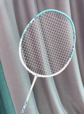 零售价600元5U超轻全碳素KLINT卡林P11羽毛球拍