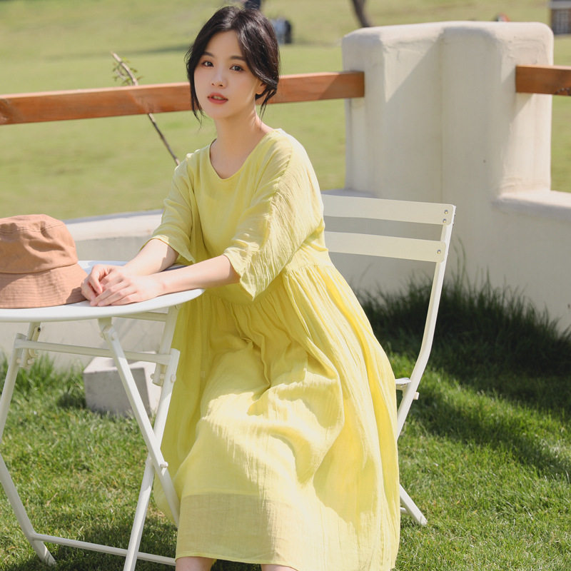 棉麻连衣裙女夏 日系文艺森系连衣裙 圆领捻细皱肌理双层苎麻裙子