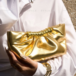 UGALS法式 百搭手拿斜挎包女 复古褶皱饺子云朵轻奢高级感宴会个性