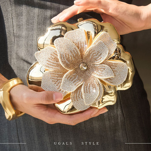 UGALS法式金色闪亮水钻石重工花朵气质百搭宴会亚克力手拿斜挎包