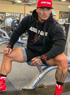 杰瑞米训练卫衣经典黑色ADOBO GAINS卫衣健体四连冠