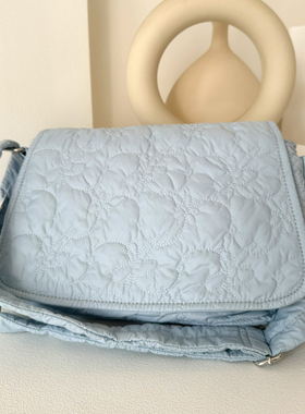 loan法国小众轻奢感泡泡包时尚休闲皱褶女包简约绣花单肩斜挎包