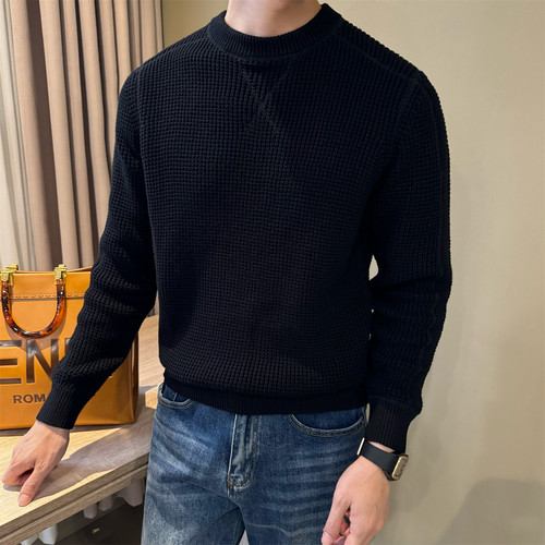 粗线棉质黑色圆领套头毛衣男