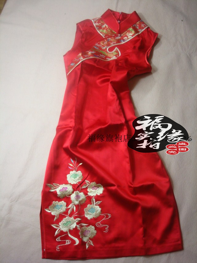 旗袍礼仪唐装旗袍改良真丝短款无袖绣花古典婚庆高端定制旗袍