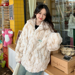 皮草女羊羔毛外套2023秋冬年轻新款仿獭兔毛毛上衣毛茸茸短款棉服