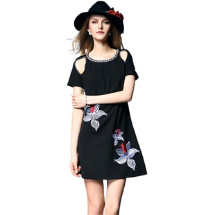 奈昕个性 露肩重钉珠刺绣花连衣裙 化私人定制70080欧美风简约时装