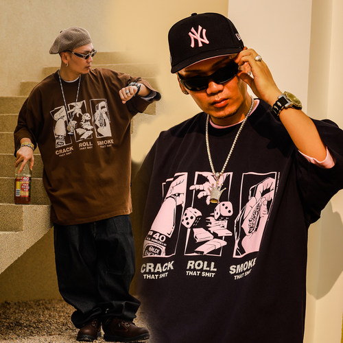 短袖休闲插画T恤印花立体肌理