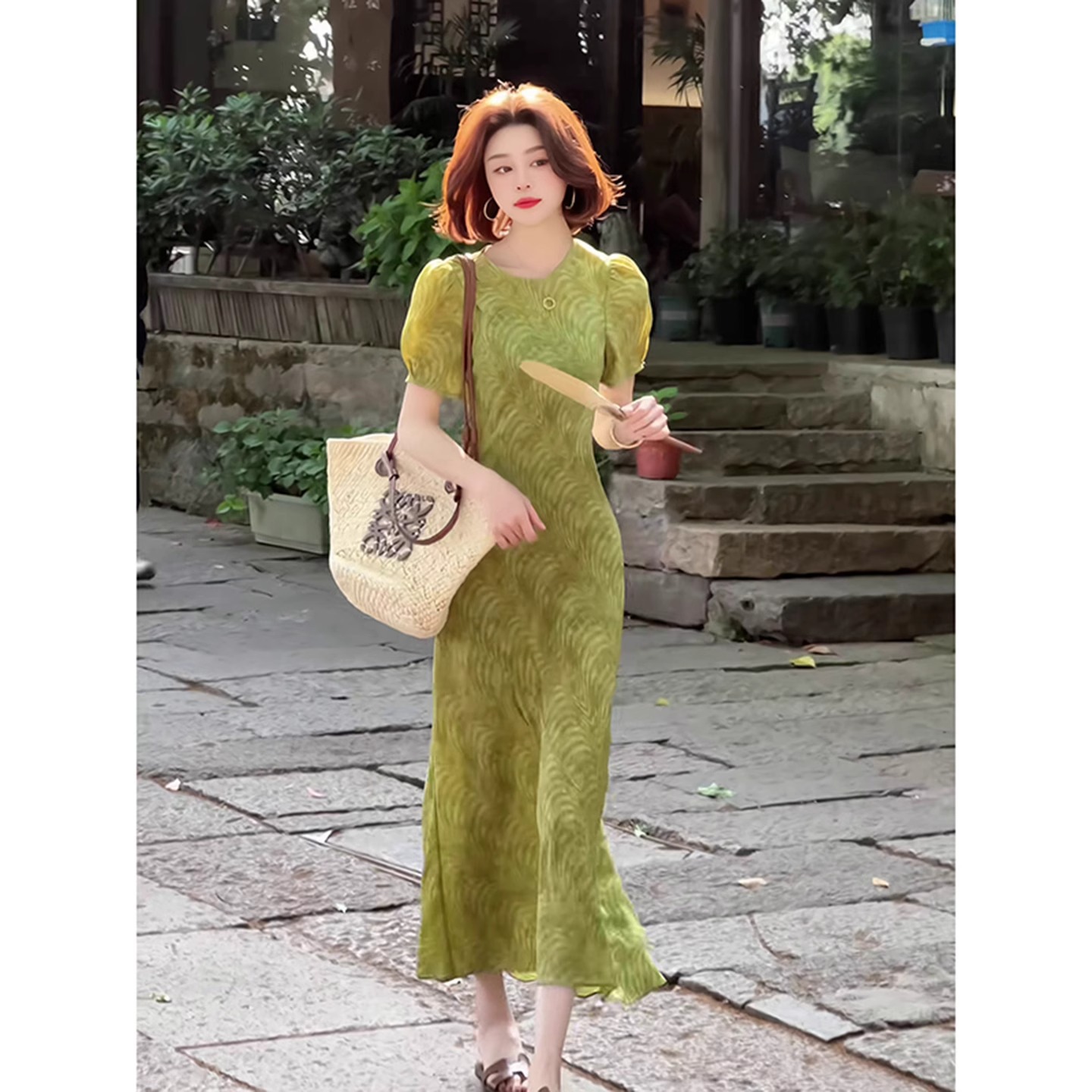 长裙大码女装轻薄凉快芥末绿印花短袖连衣裙洋气减龄2025夏季新款
