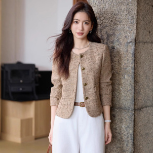 高级感小香风职业外套女春秋新款小个子时尚气质名媛短款西服上衣