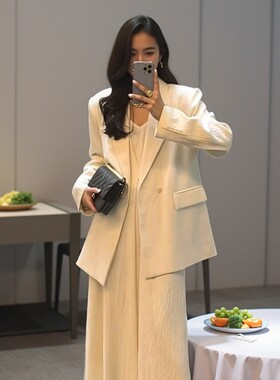 大码女装休闲米白色套装胖mm吊带长裙西装外套2025春秋新款两件套