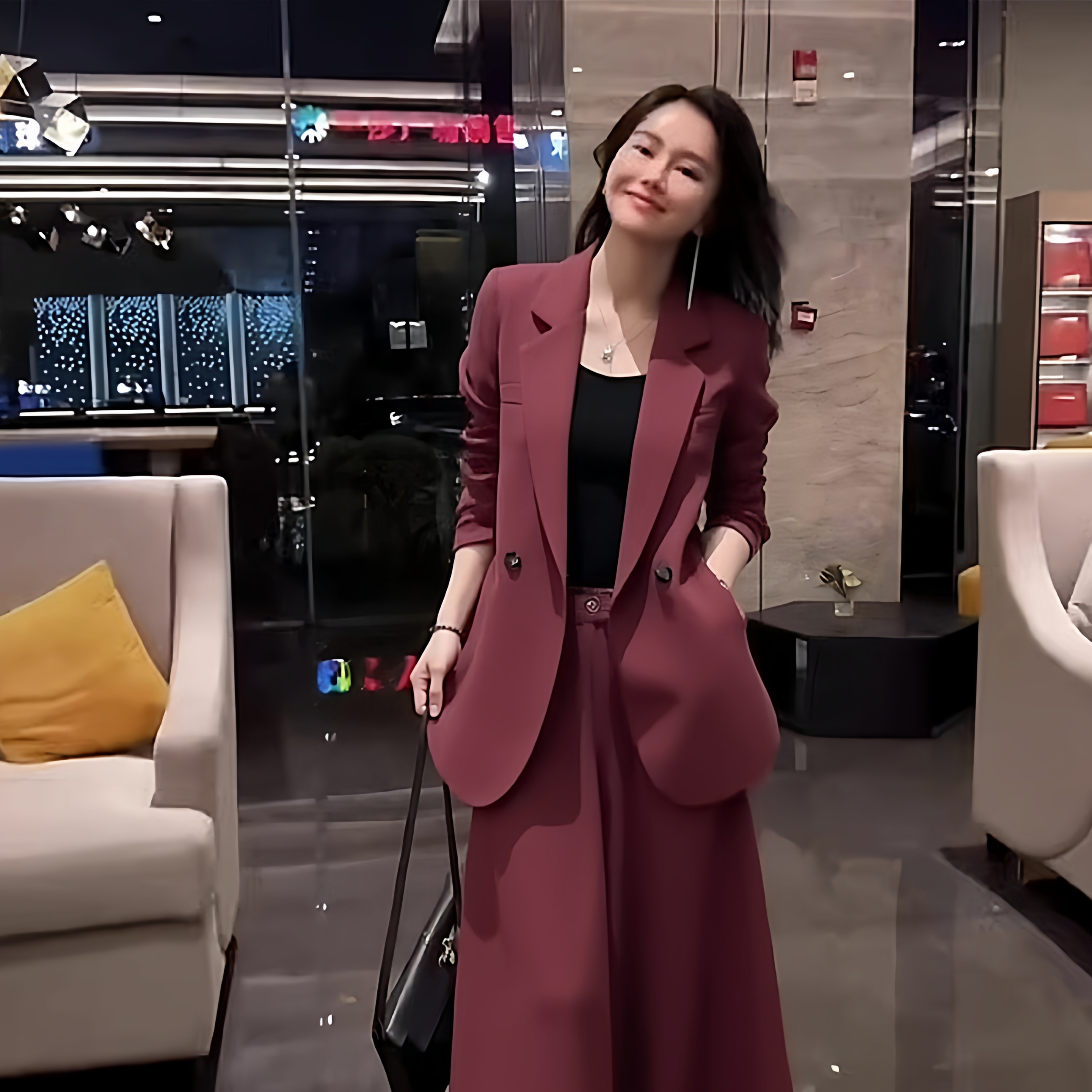 秋季新款大码女装安哥拉红高级感职业长袖西装胖mm阔腿裤两件套装