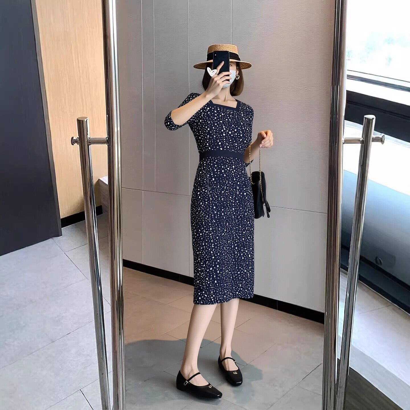 法式复古波点人造棉绸连衣裙女夏季方领修身显瘦收腰长款气质裙子