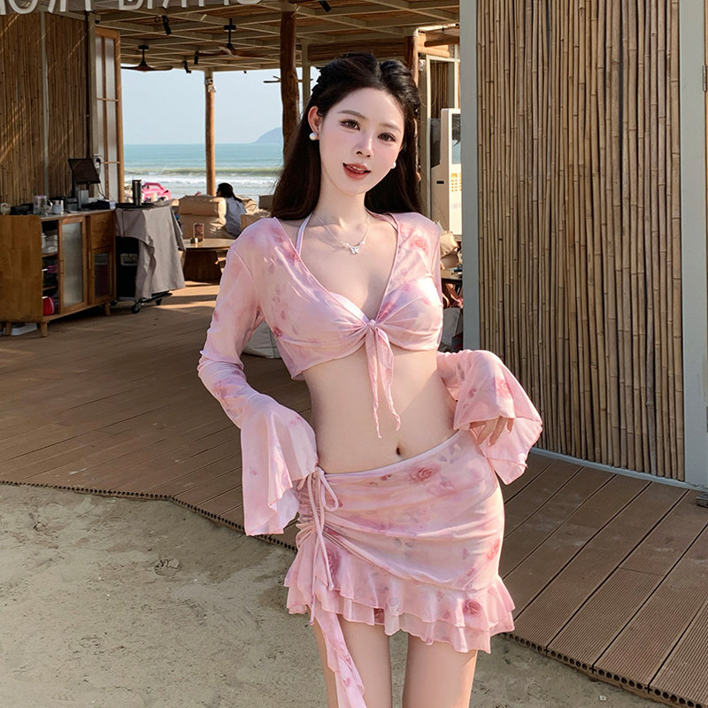 游泳衣女款2025新款分体裙式四件套泡温泉显瘦绝美性感纯欲游泳装