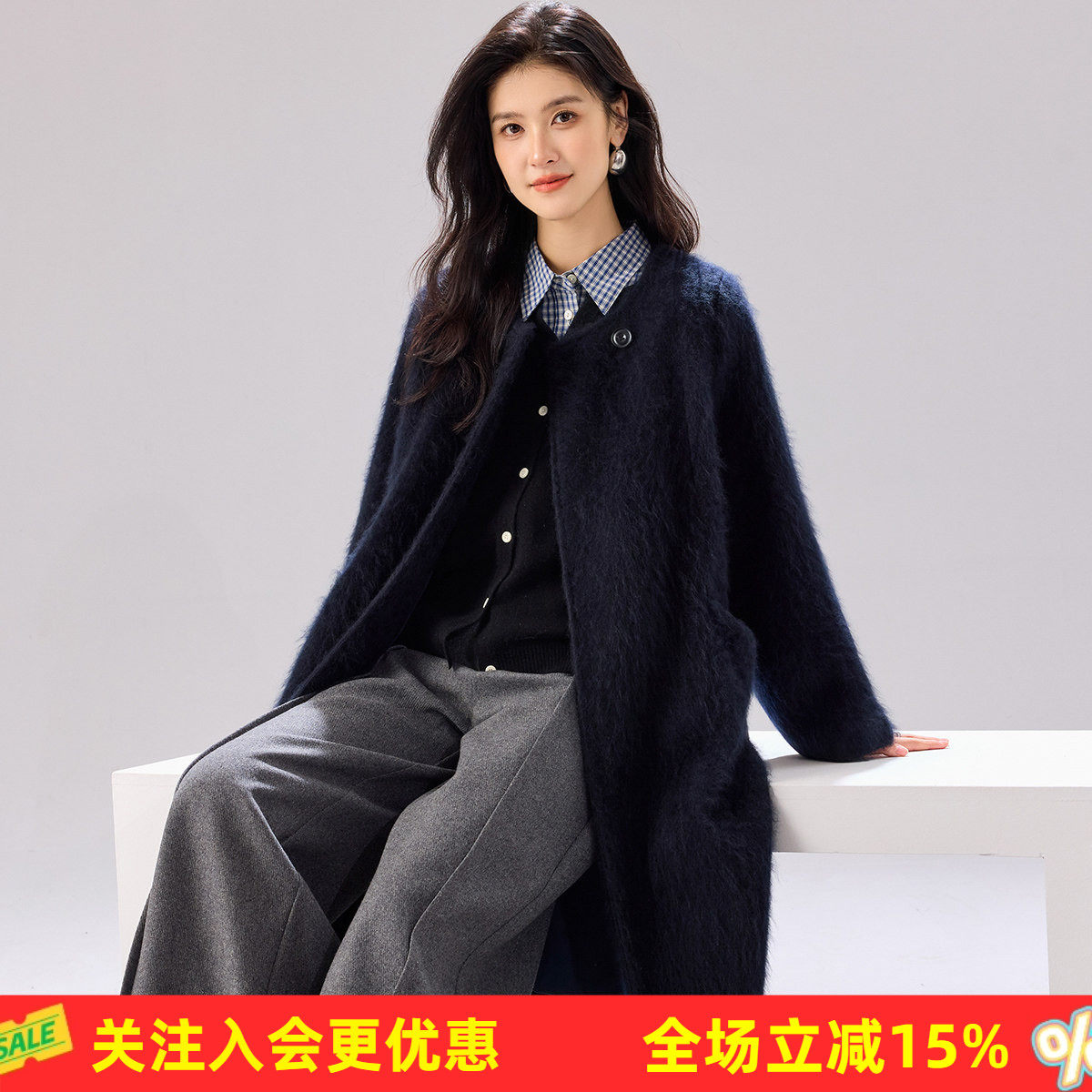 金菊含羊绒26春秋新款女式圆领长款宽松保暖高级感拉毛羊毛外套