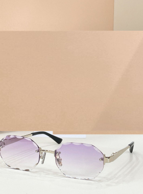 男女通用潮酷百搭遮阳墨镜