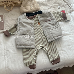 ins婴儿秋冬款宝宝马甲韩版儿童男女宝宝条纹爬服背心外出套装潮