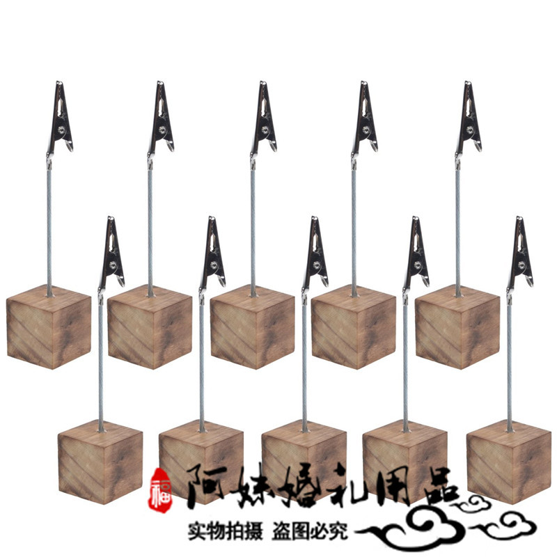 乡村火烧松木效果婚礼席位夹照片
