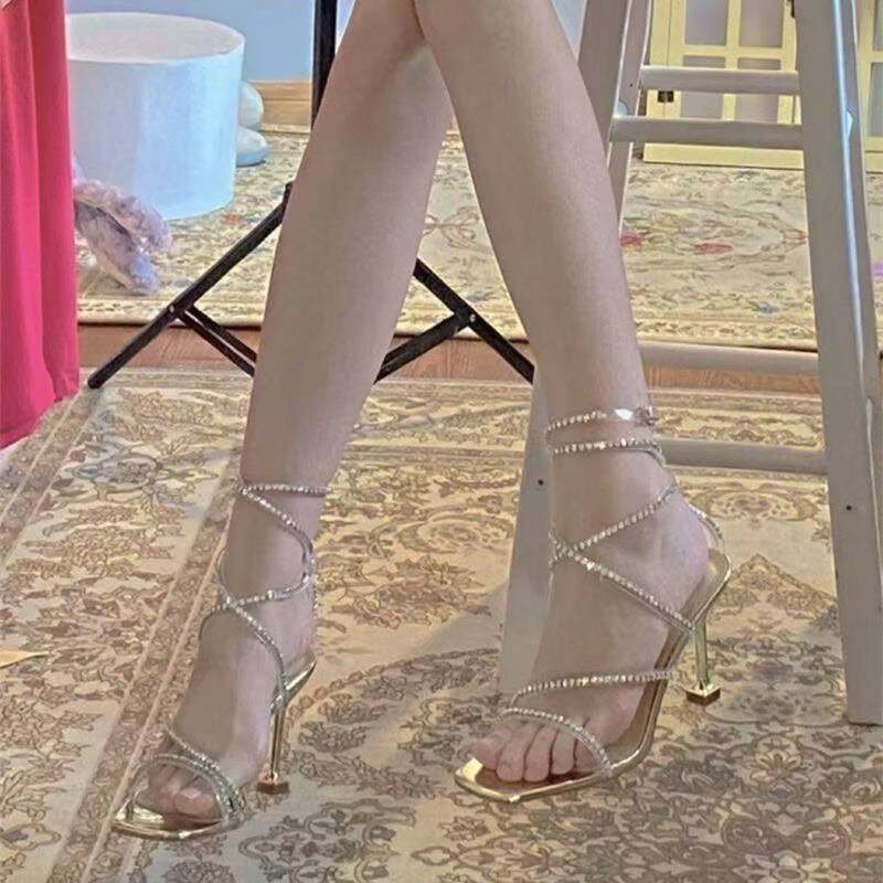 配裙子绝美！2026春夏水钻蛇形缠绕绑带凉鞋女细跟高跟方头罗马鞋