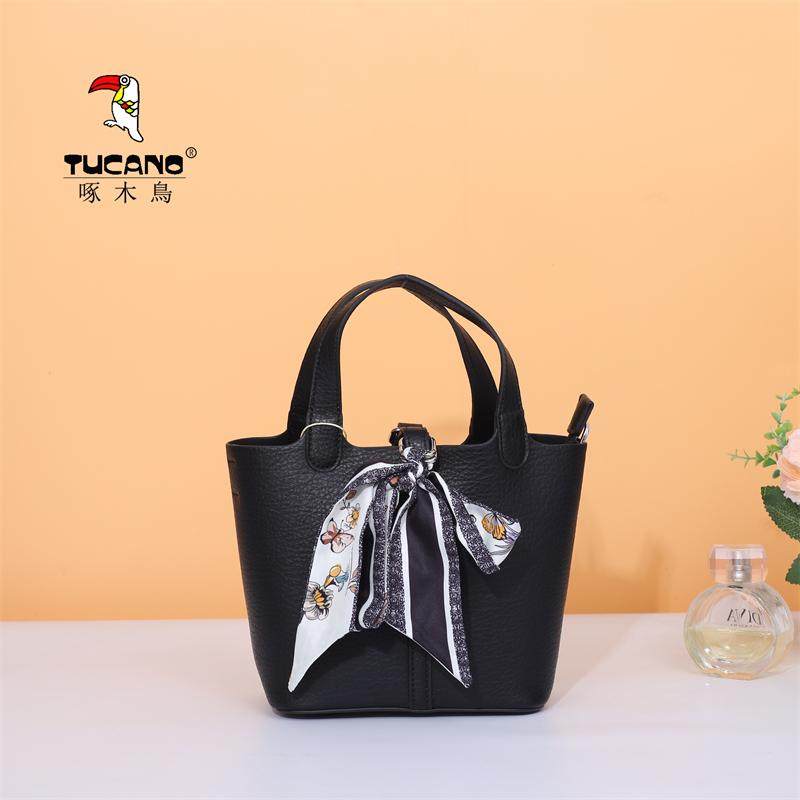 啄木鸟女包专柜正品2026软皮单肩斜挎包包包高级感轻奢小众手提包