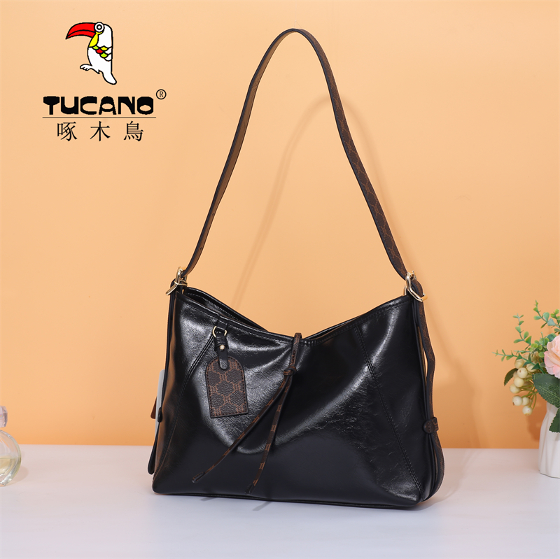 啄木鸟时尚潮流水桶包百搭托特潮