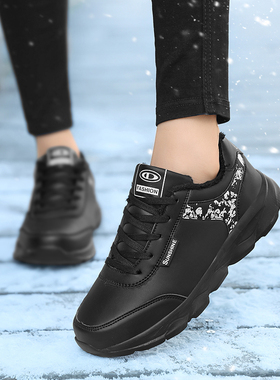 冬季回女鞋皮面运动鞋女士加绒保暖棉鞋轻便软底休闲旅游鞋黑色