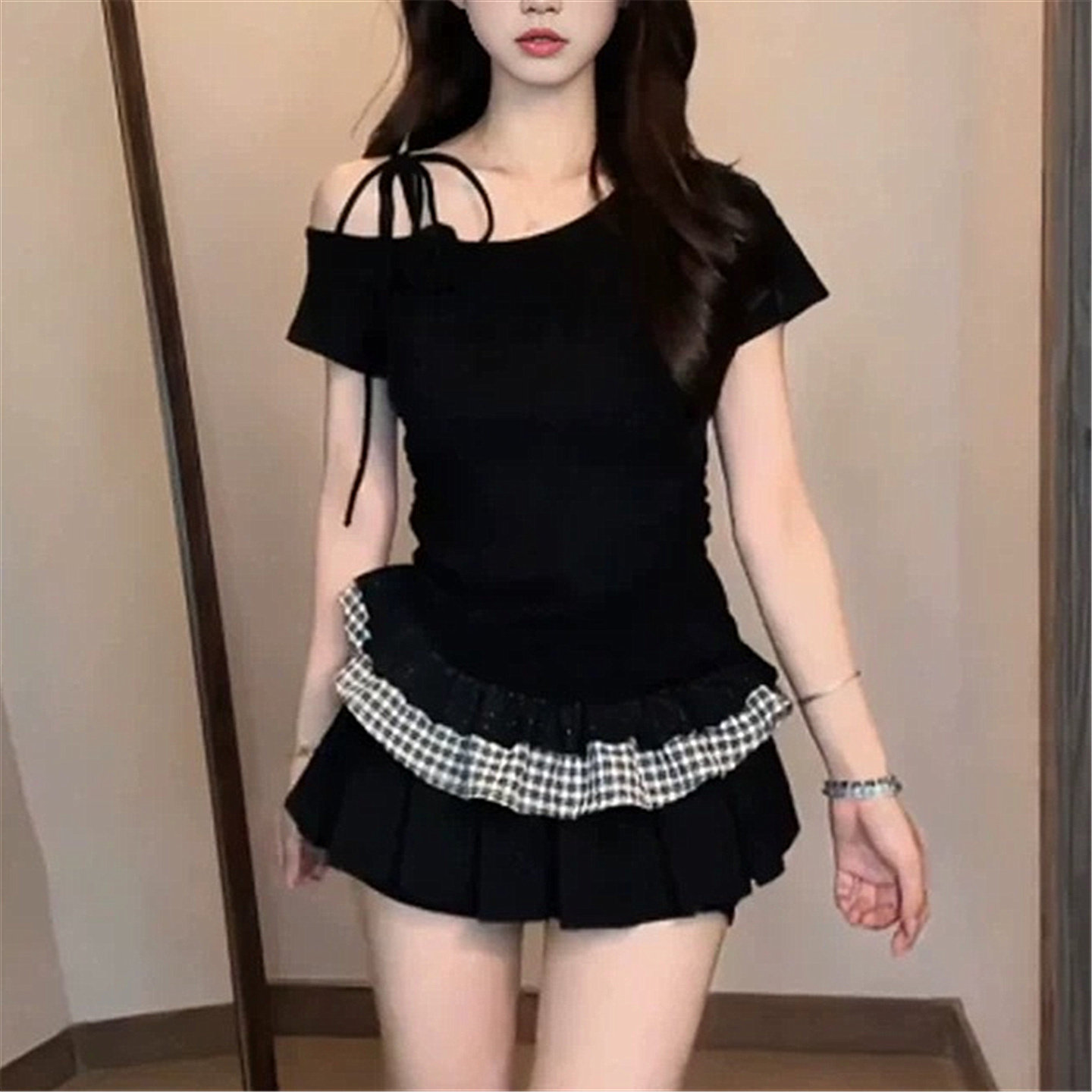 假两件辣妹斜肩短袖T恤女夏设计感修身格子花边拼接绑带露肩上衣
