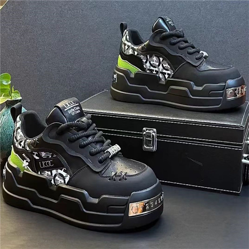 欧洲站男鞋春季小众百搭黑色厚底板鞋青少年学生增高耐磨运动潮鞋