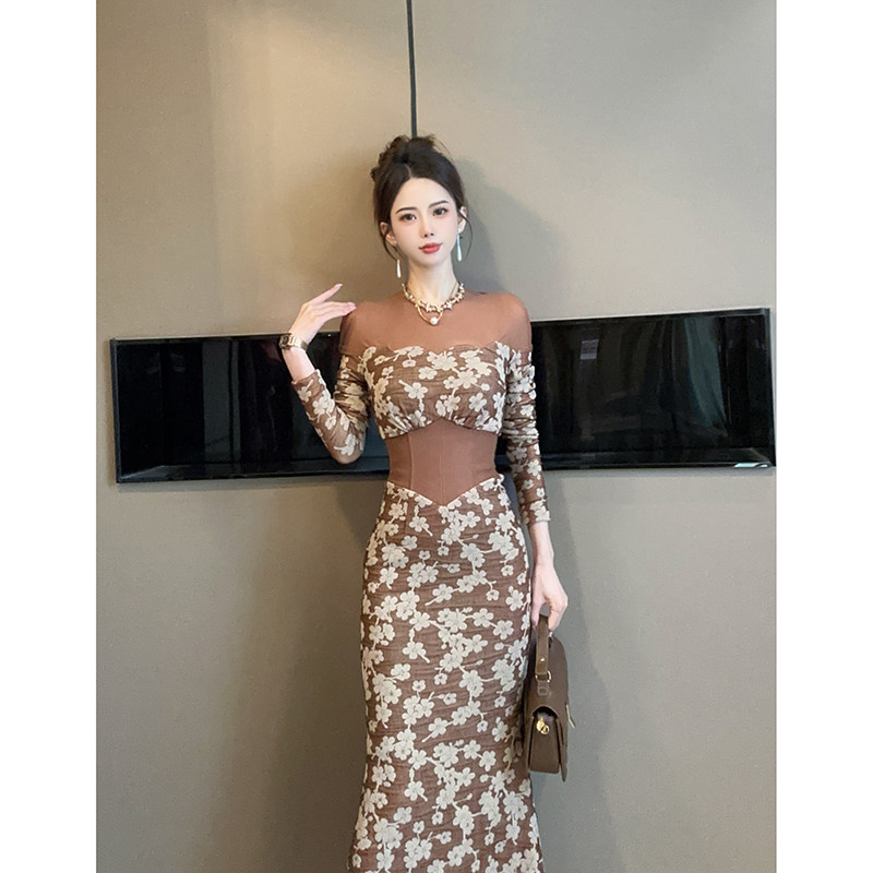 圆领拼接收腰长款薄纱连衣裙2026新款女装网纱长袖碎花紧身包臀裙,女装/女士精品,连衣裙,淘宝优惠券,粉丝福利购,淘宝优惠卷