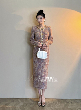 毛呢连衣裙高级感冬季高腰包臀配大衣加厚冬款富家千金高级感穿搭