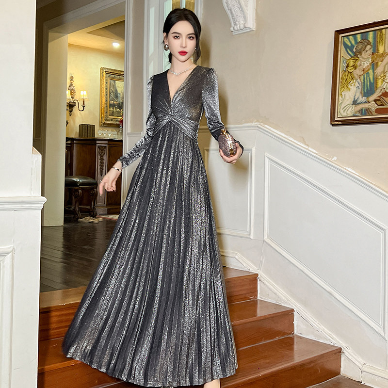 主持人年会礼服端庄大气轻奢高级感深V性感百褶长款交襟连衣裙子