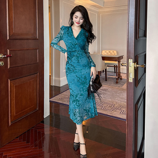 中长款 V领连衣裙秋宴会人鱼姬水墨高腰鱼尾裙复古显瘦裙子 泡泡袖