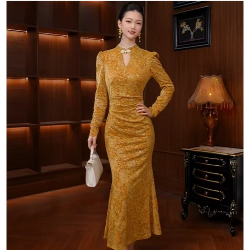 冬季气质显瘦高级感蕾丝包臀连衣裙精致优雅时尚修身长袖鱼尾长裙