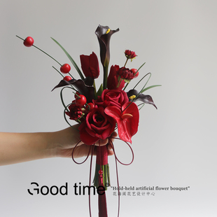 新中式氛围感手捧花 红玫瑰马蹄莲仿真花结婚摄影领证仪式花束