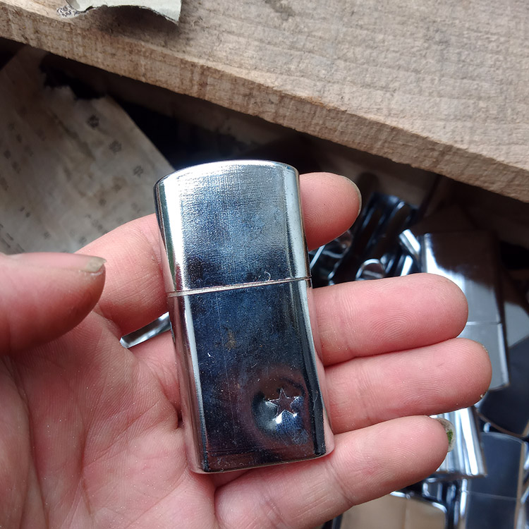 越战老式煤油打火机老式库存古收藏纪念怀旧童年记忆复古砂轮火石