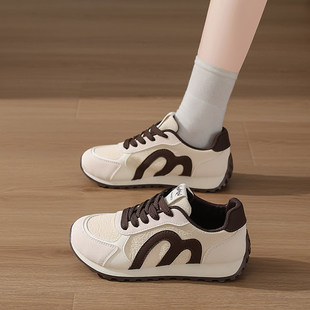 春季休闲运动女鞋2026新款皮面阿甘鞋ins超火德训鞋百搭学生鞋子