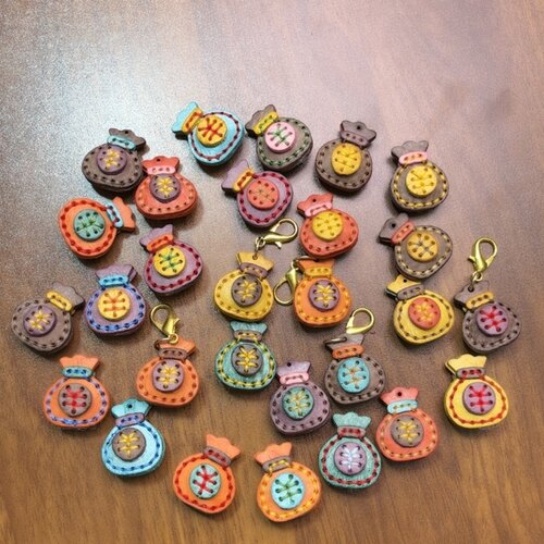 双面迷你雾蜡皮福袋钥匙扣挂件