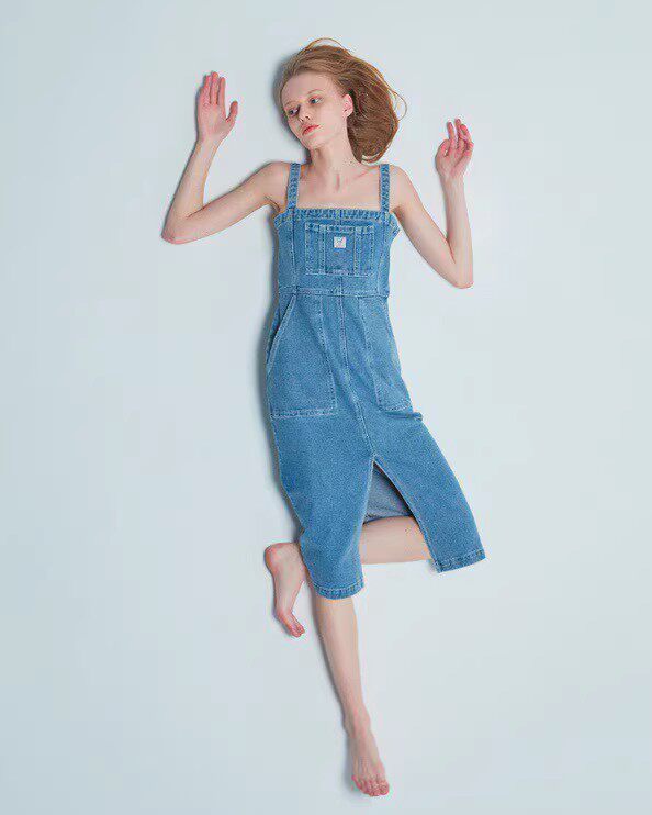 直邮正品直筒背带蓝色牛仔裙