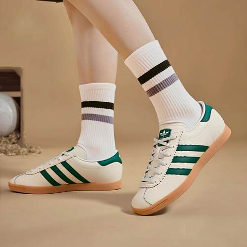 adidas originals Stadt运动舒适薄底耐磨德训鞋 女款 米绿色