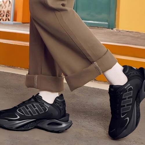 adidas 阿迪达斯百搭舒适 PU织物减震回弹低帮跑步鞋男女同款黑色