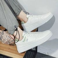 Белый и зеленый (модная модель)