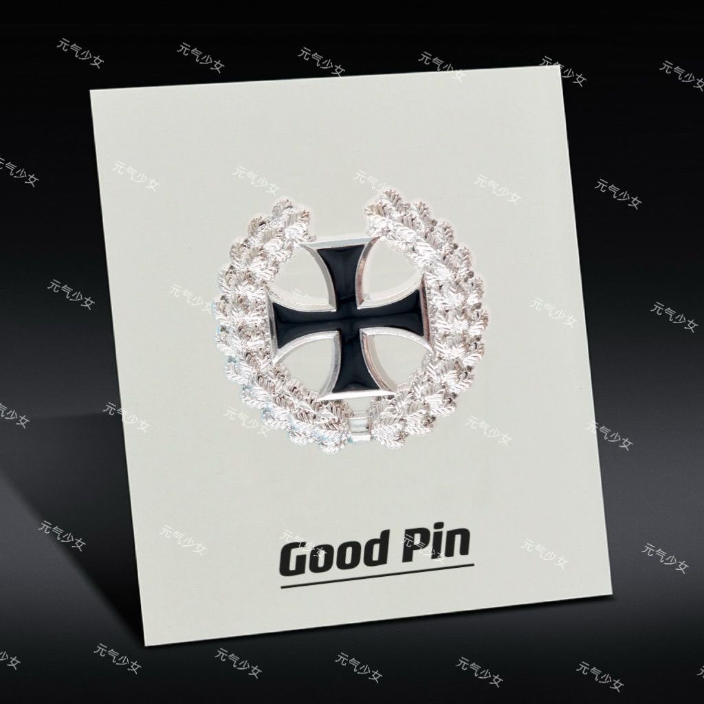 德国铁十字勋章橡木花圈胸针