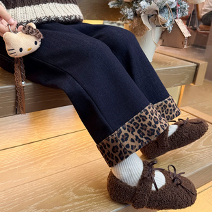 女童牛仔裤秋冬季2025新款儿童加绒一体绒厚绒女宝宝加厚直筒裤子