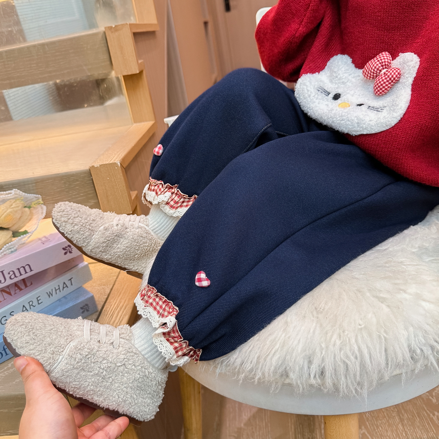女童裤子秋冬季2025新款儿童一体绒加绒外穿女宝宝爱心加厚休闲裤