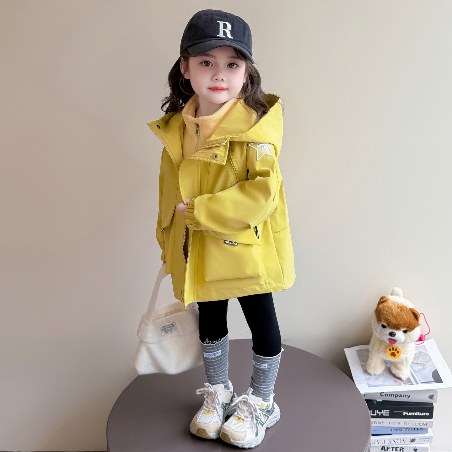 女童冲锋衣三合一防风2025新款宝宝秋冬季初冬外套儿童加厚五角星